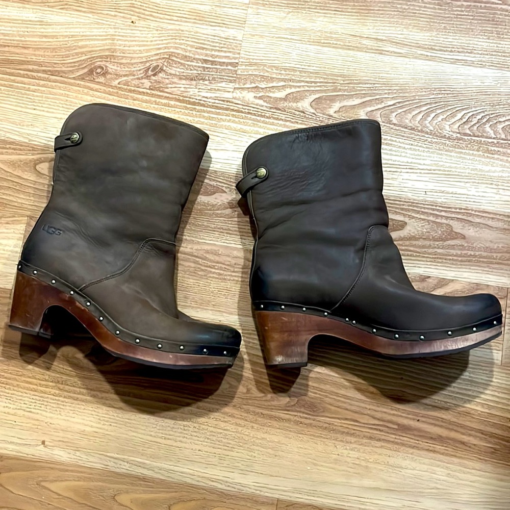 UGG Brown Lynnea Clog Boots with shearling